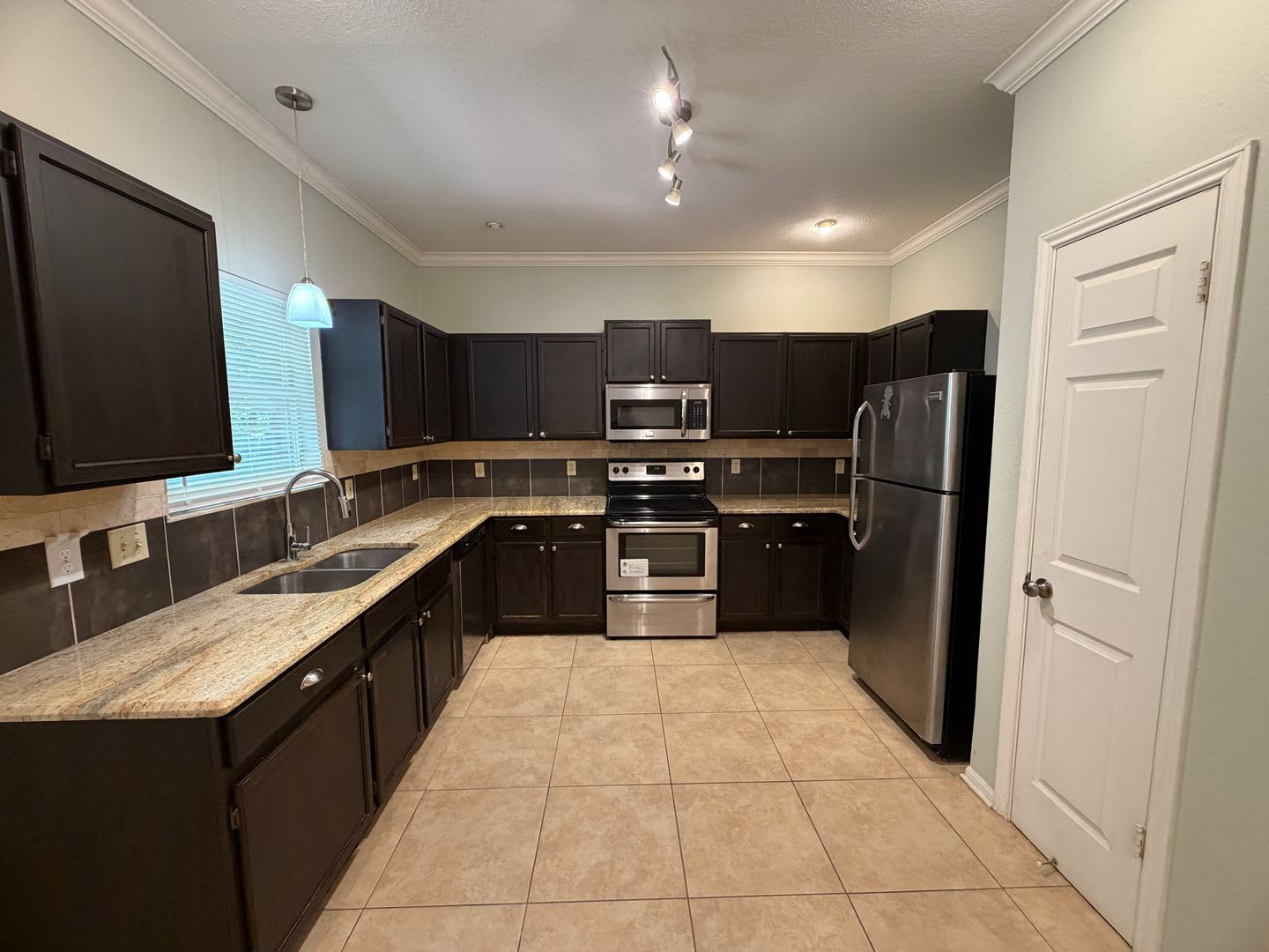 Now Available in the Northern Heights Community! – photo 5