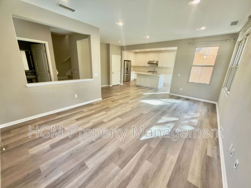 180 Outwest – photo 2