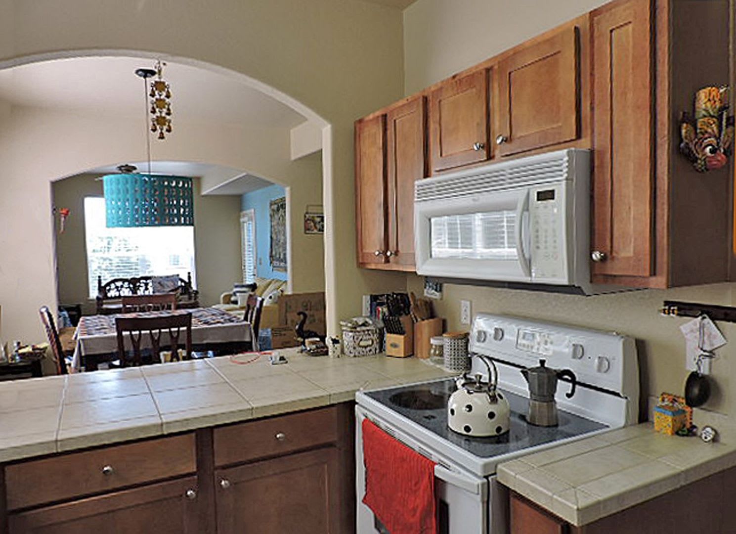 Luxury Townhome in Springs Ranch with clubhouse amenities – photo 3