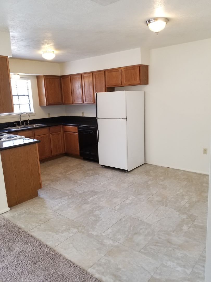 College Station, 3 bedroom – photo 2