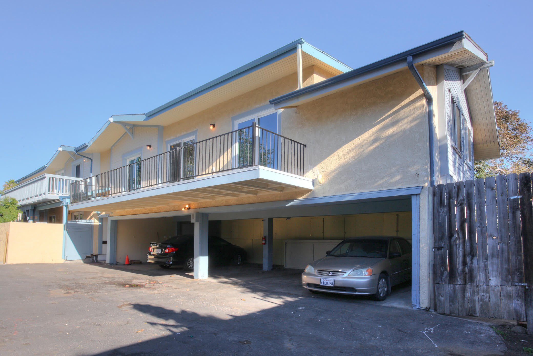 521 W Anapamu Street – photo 1