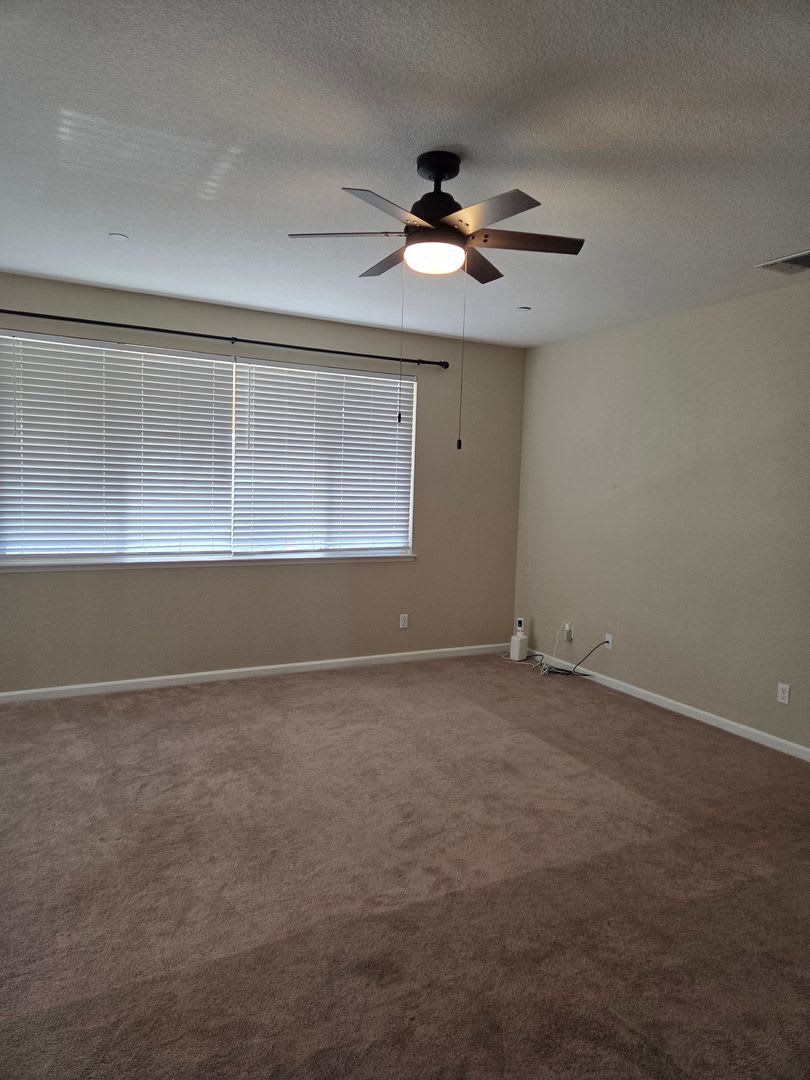 Beautiful 4 Bedroom Home – photo 5