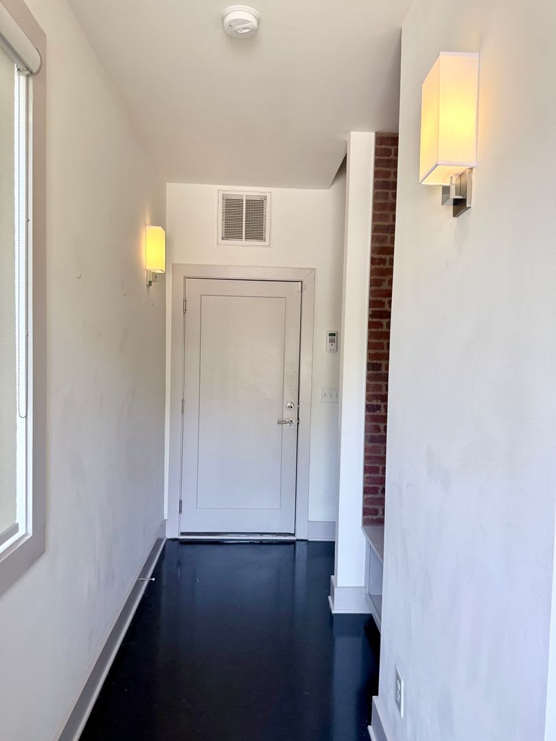 3 bedroom/3.5 baths/ 12th S – photo 3