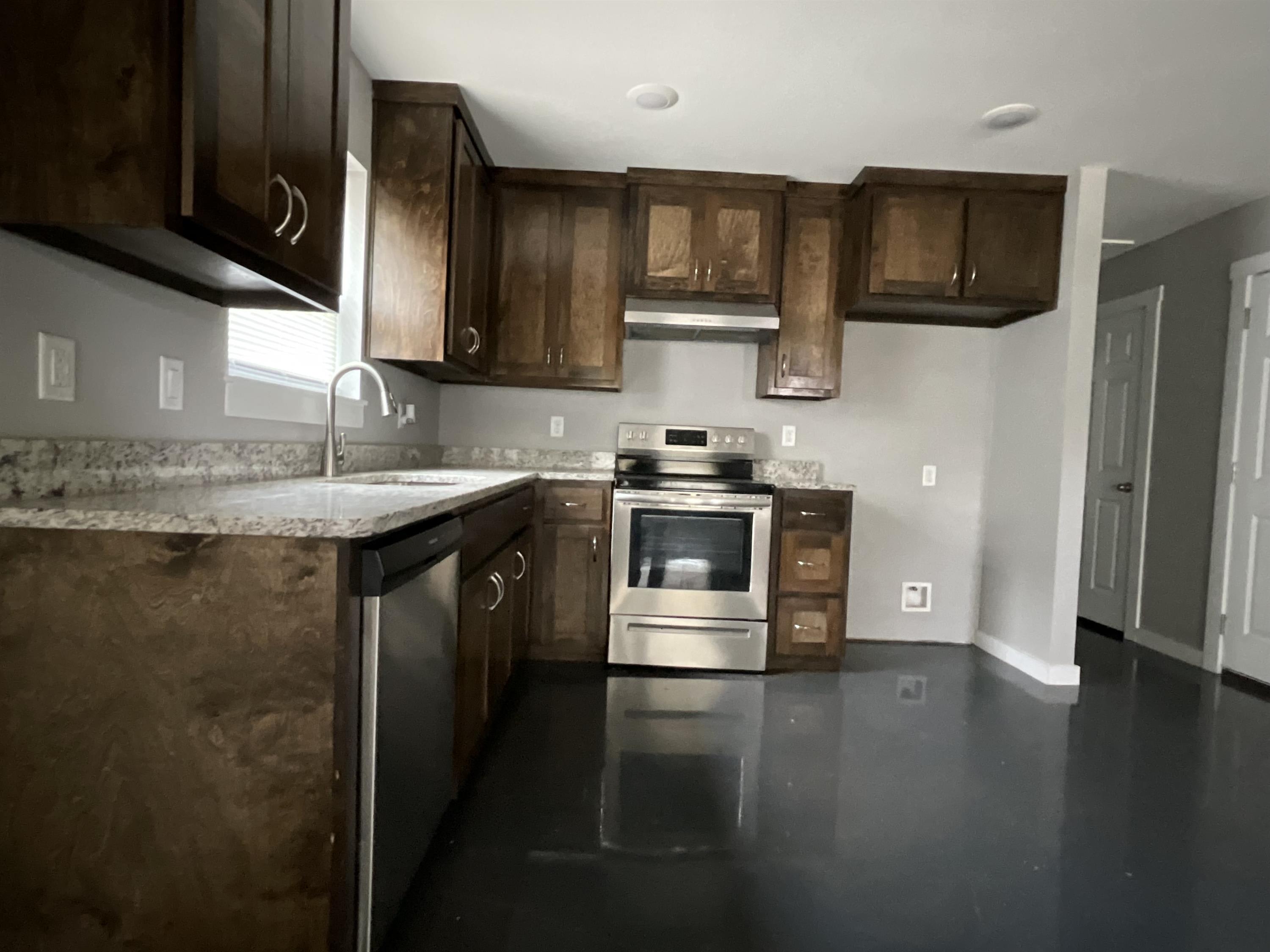 113 Isabella Street – photo 4