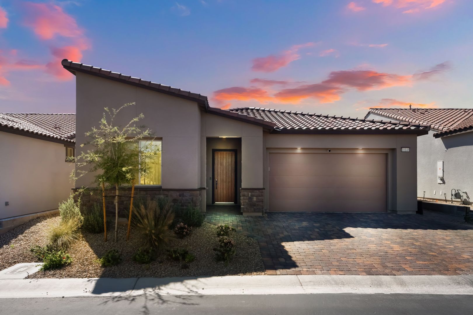 Luxury 2025 SunStone Home with Designer Backyard & Solar Included – photo 1