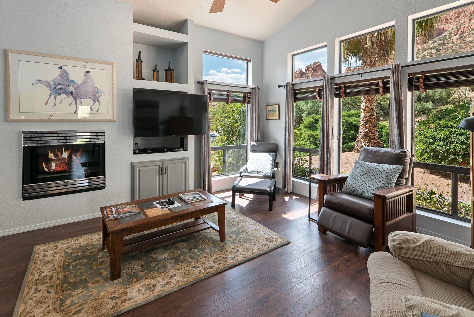 Home in VOC with views and hot tub – photo 3