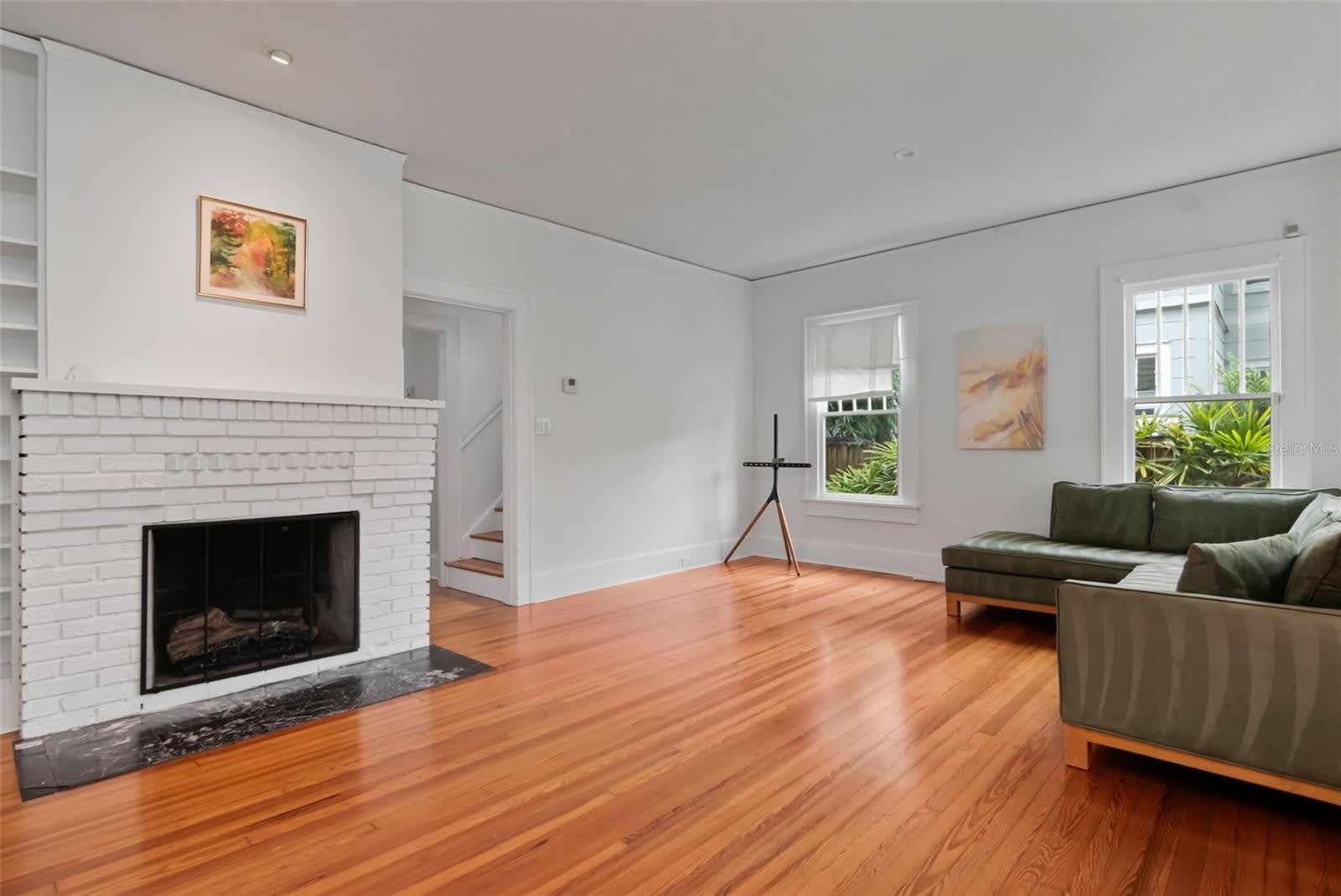 126 8TH Avenue NE – photo 4
