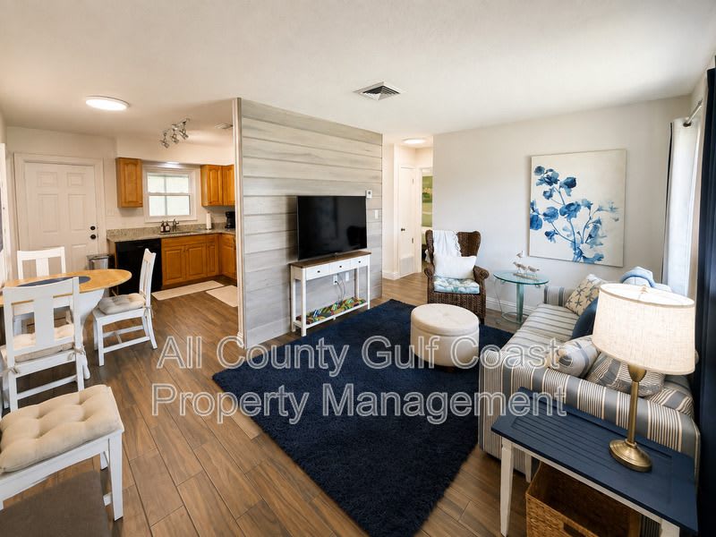 2804 19th Ave W – photo 3