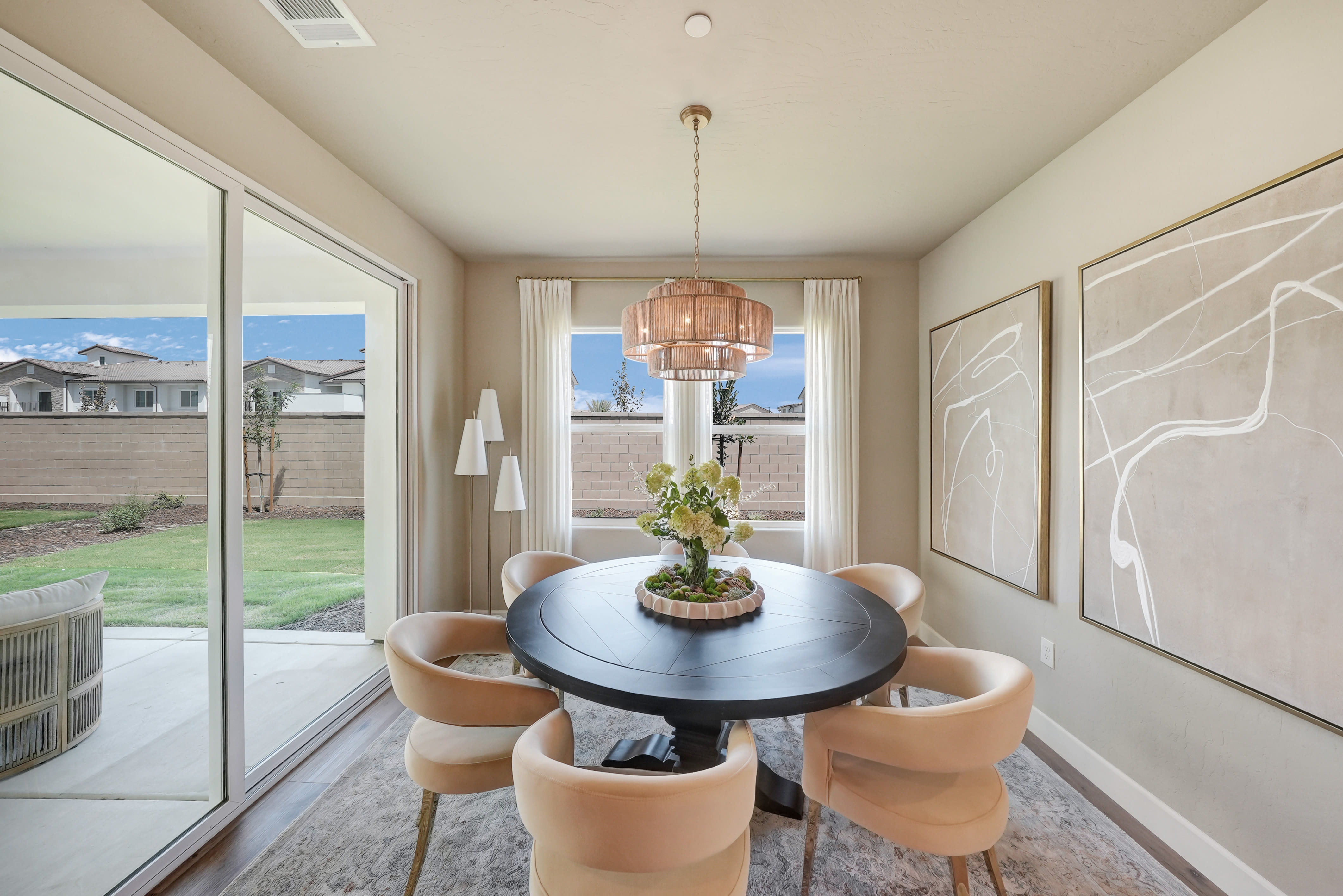 137 N Un St – photo 1