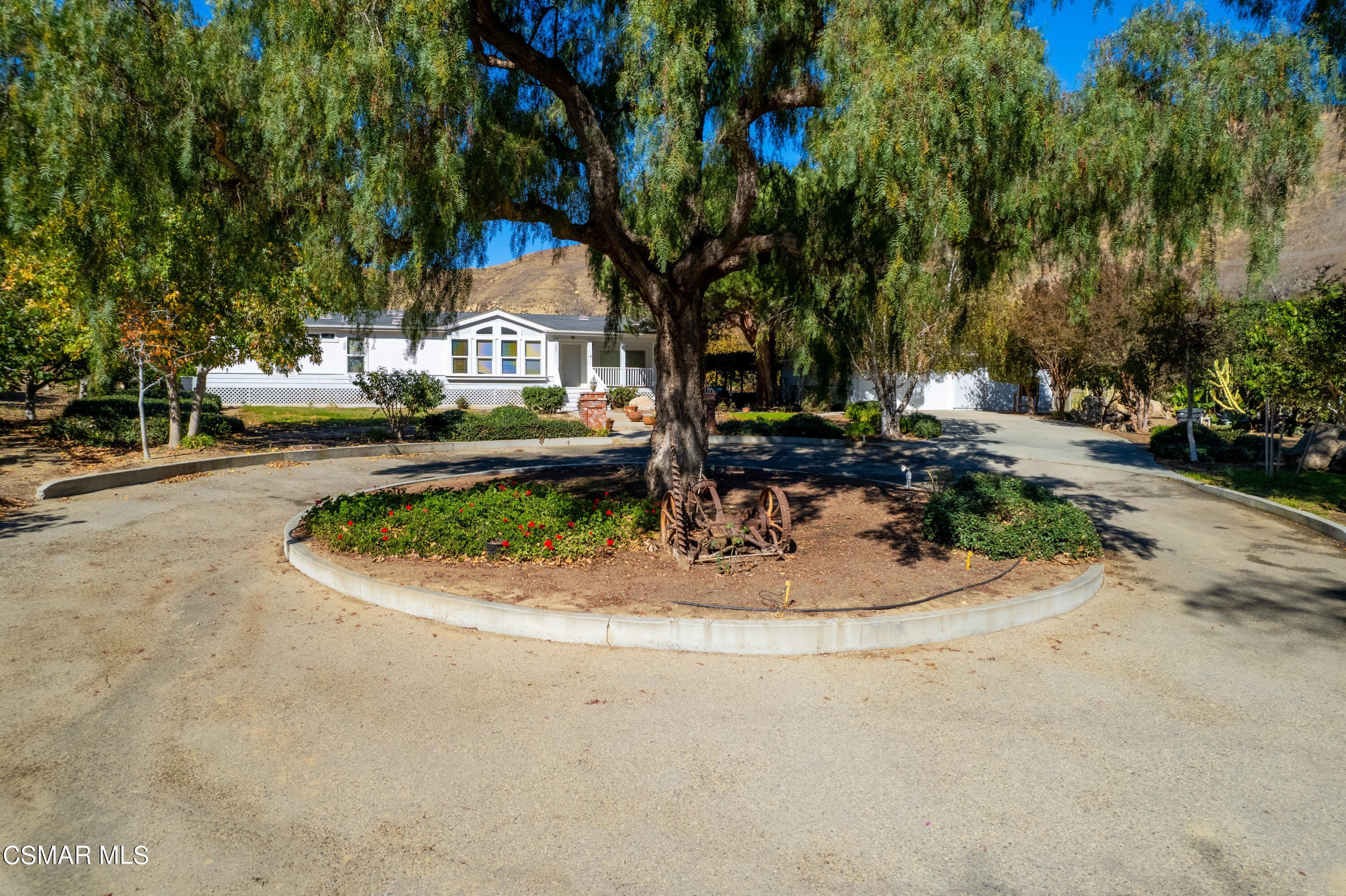1057 E La Loma Avenue – photo 5