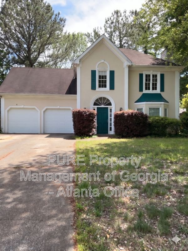 743 Helga Dr NE – photo 1