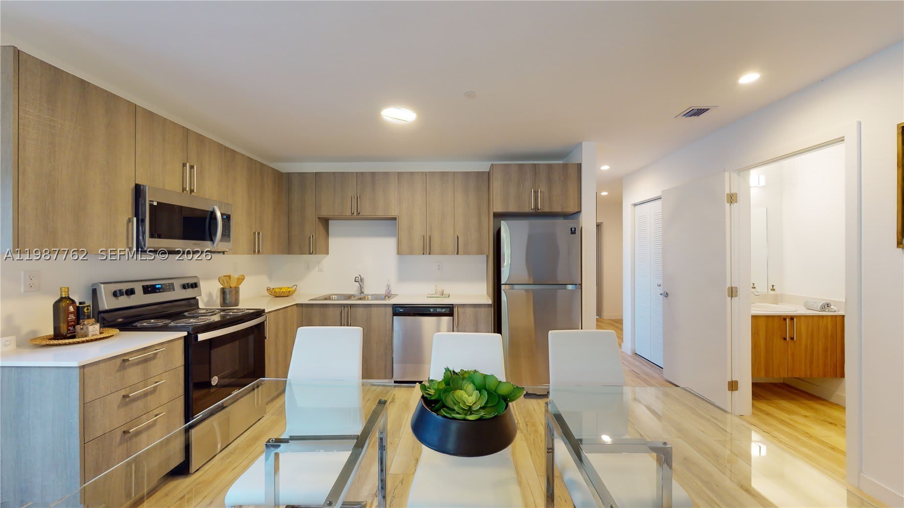 24705 SW 129th Ave – photo 2