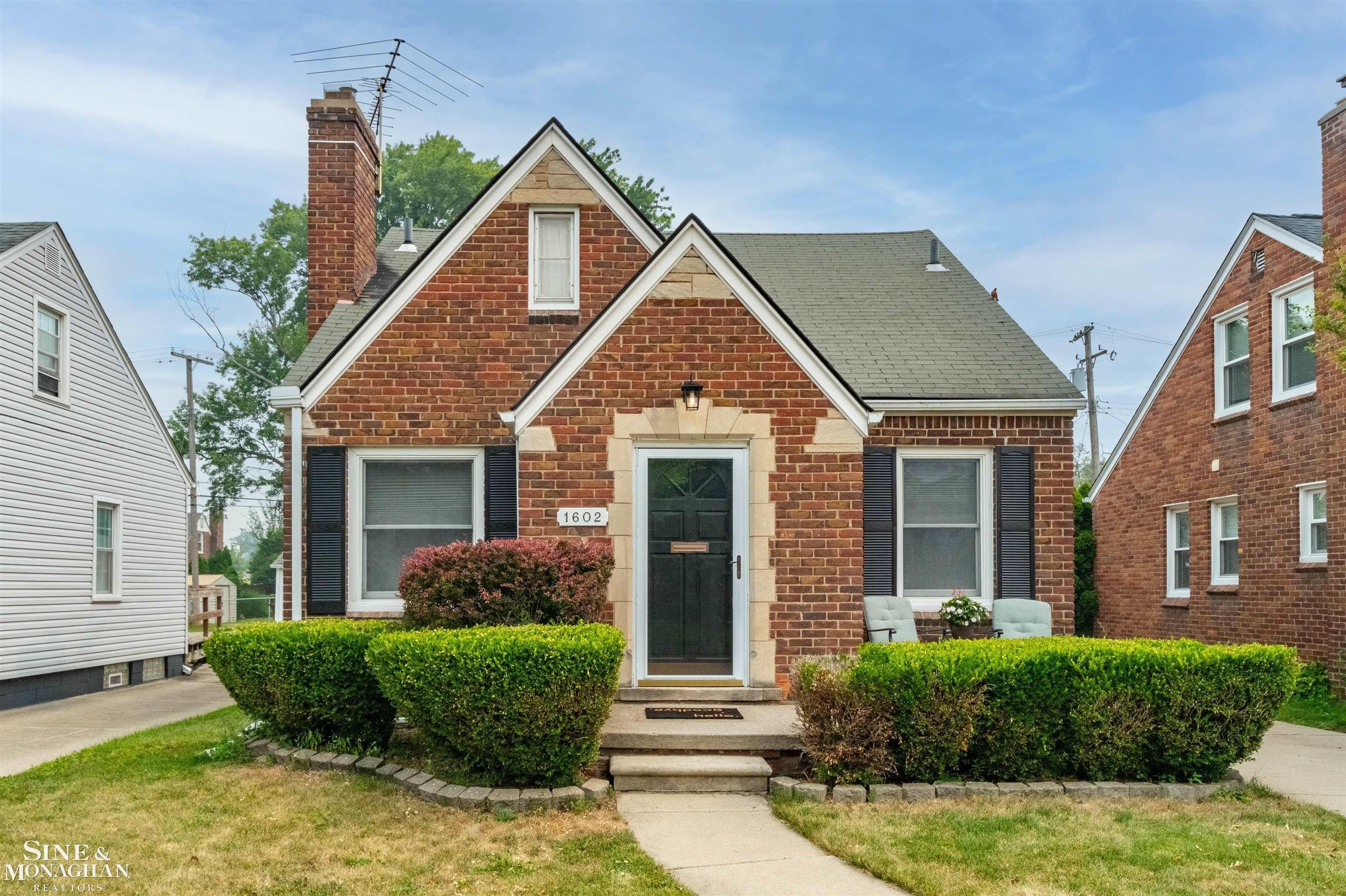 1602 Anita Avenue – photo 1