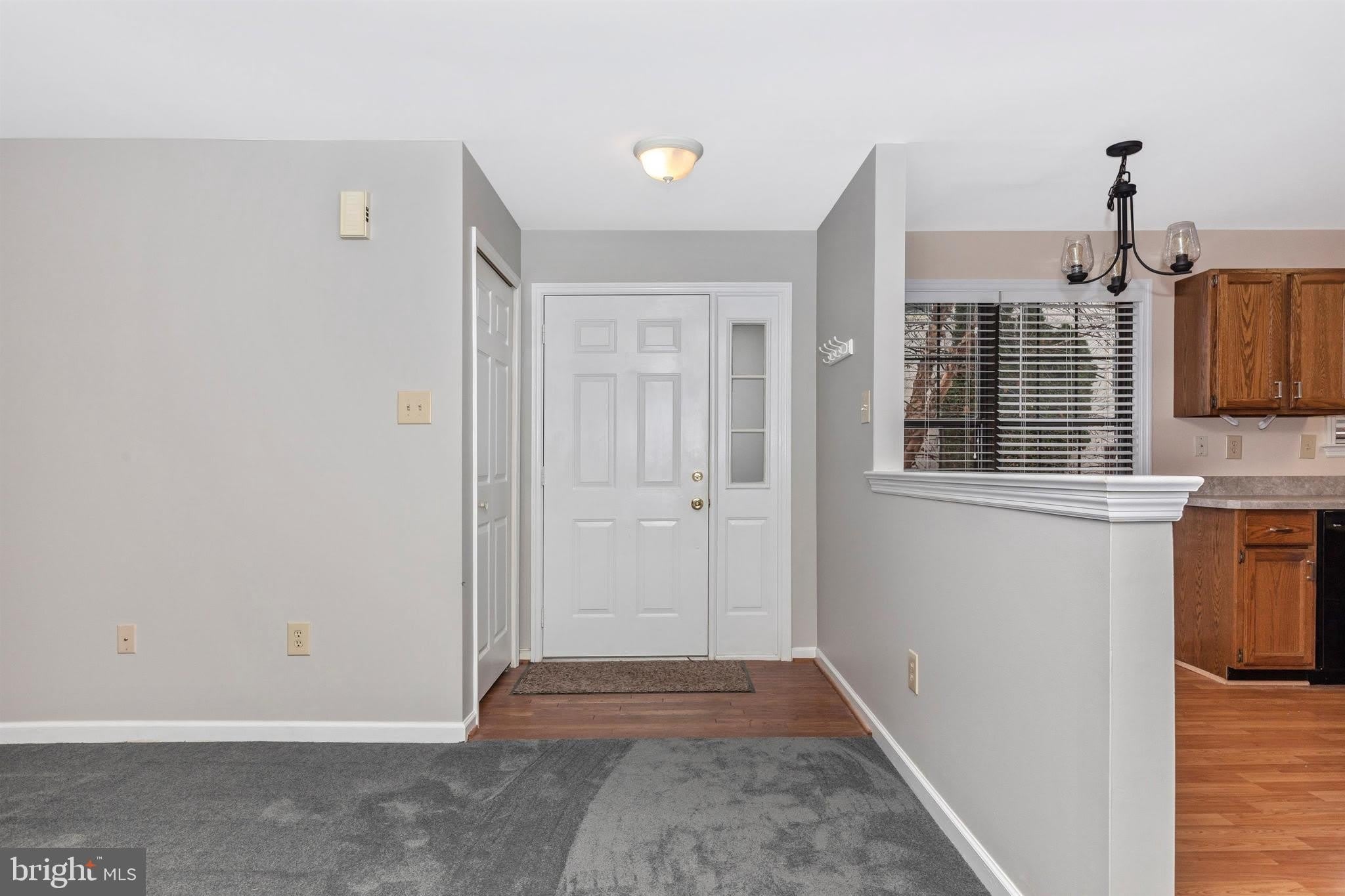 250 YORKMINSTER Road – photo 2
