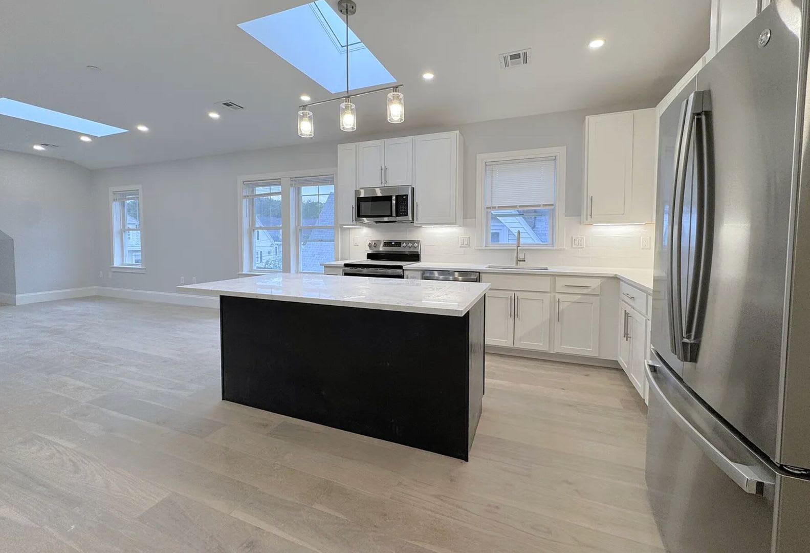 Newly Constructed 3-bed, 2-bath in Brighton – photo 2