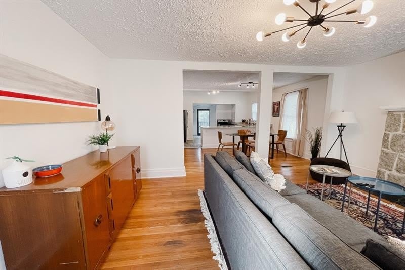 1408 Memorial Drive SE – photo 5