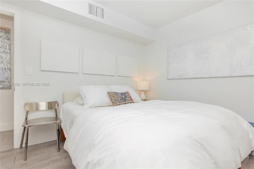 14000 NE 16th Ct – photo 5