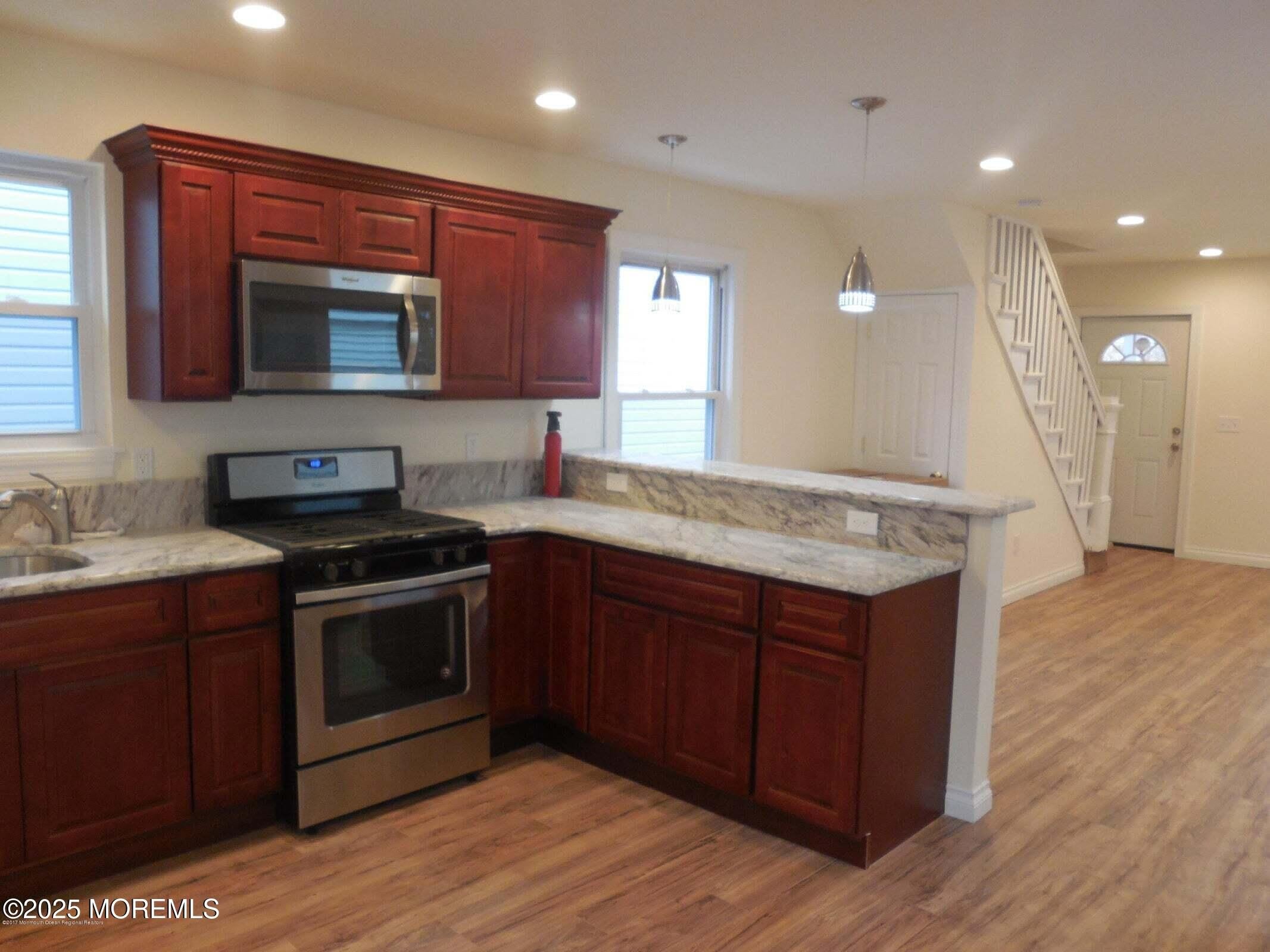 538 Myrtle Avenue – photo 4