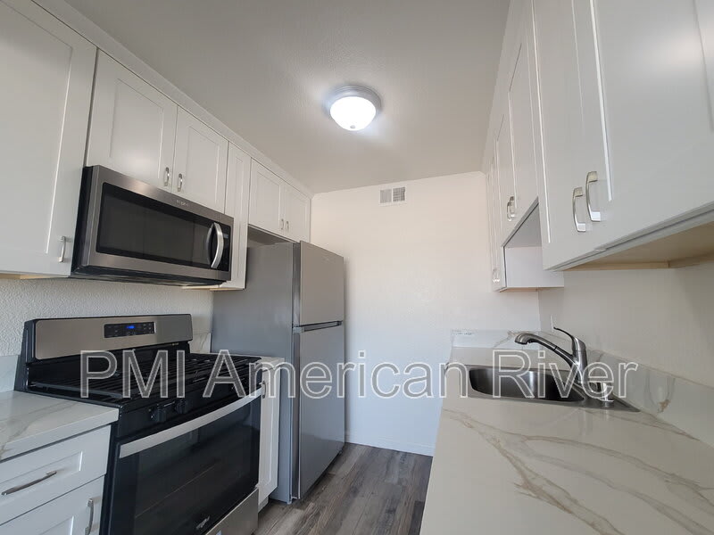 7147 Bacchini Avenue – photo 5