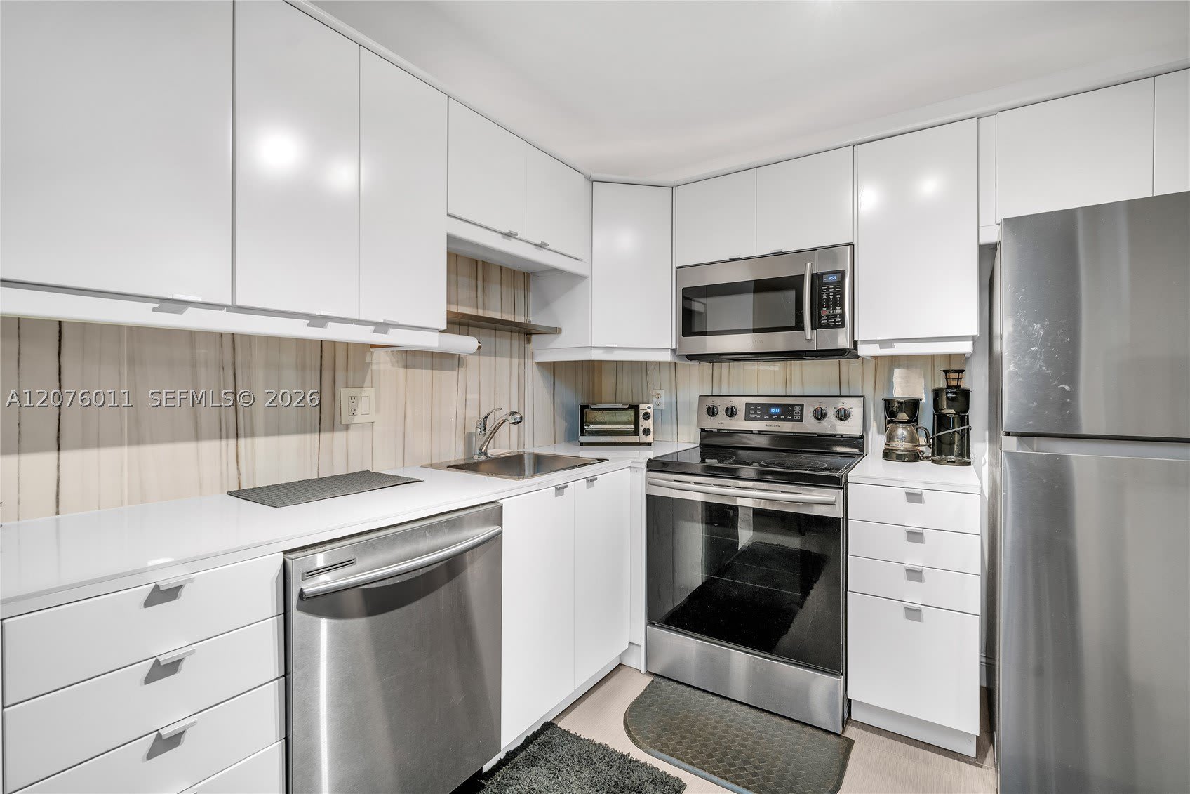 257 S Cypress Rd – photo 1