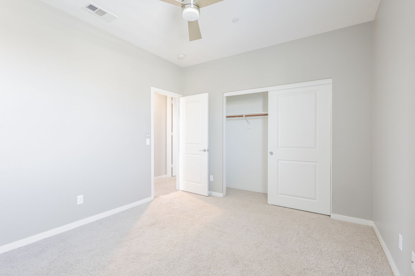 Spacious 4-Bedroom Home on a Premium Corner Lot in Ontario Ranch – photo 4