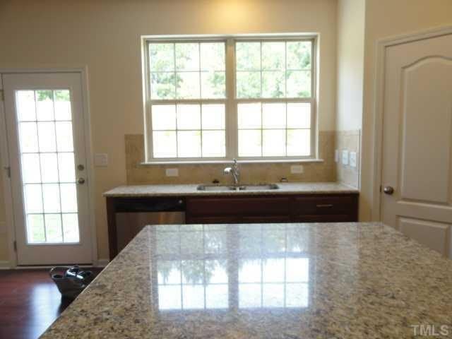 720 Blossom Bay Lane – photo 4