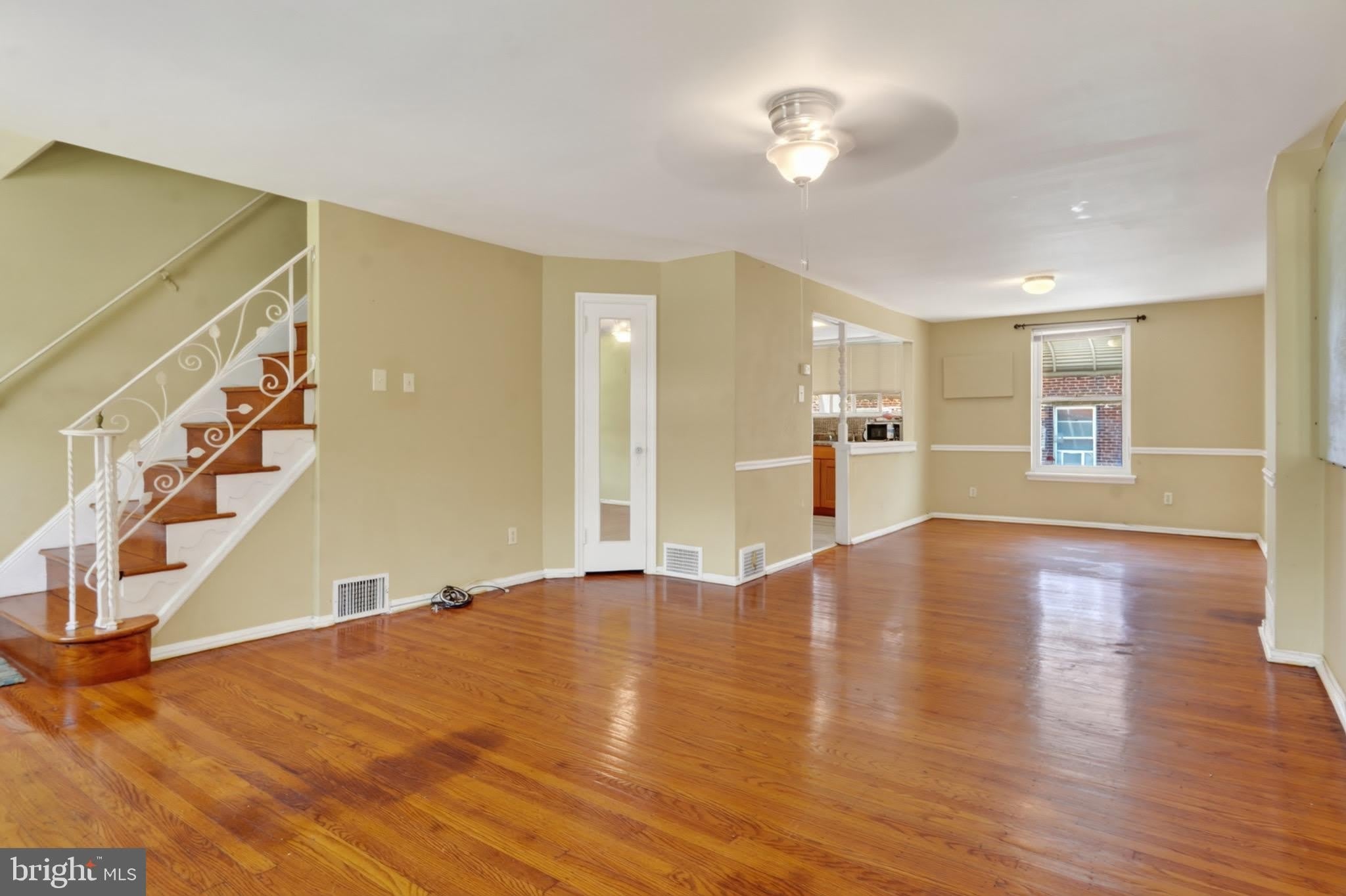 620 E CARVER Street – photo 2