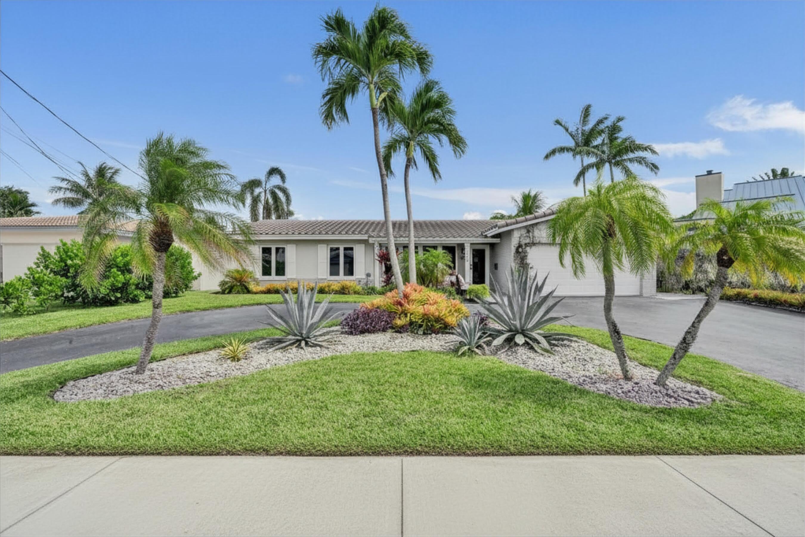 1430 Ne 57Th Street – photo 2