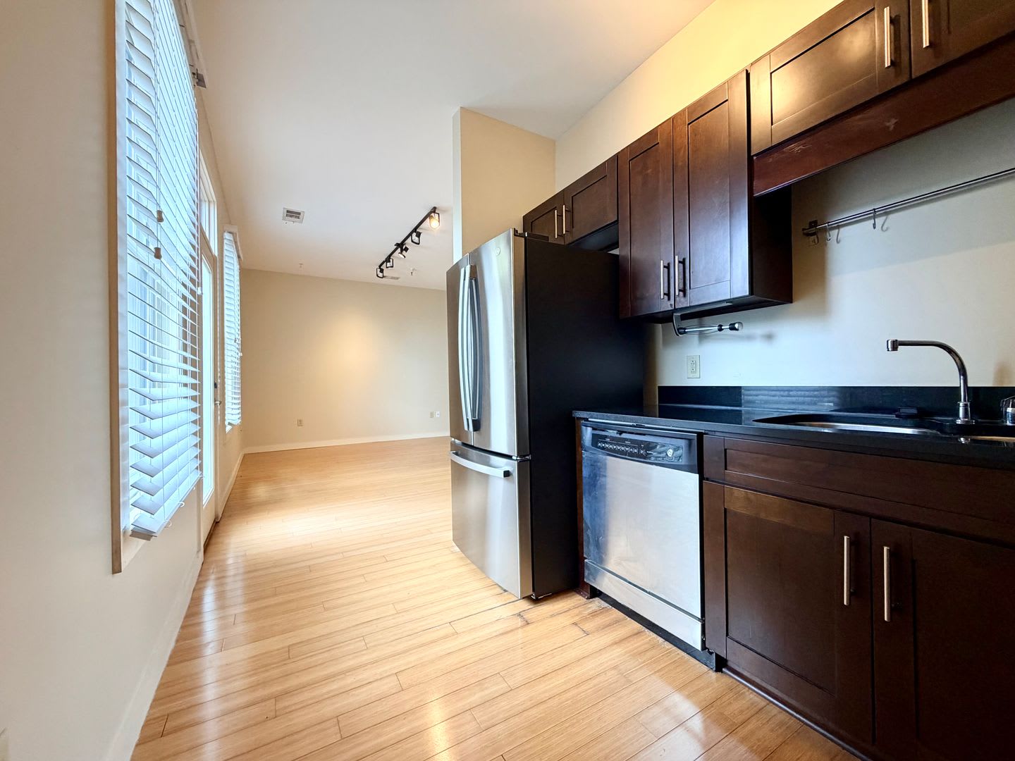 1 Bedroom, 1 Bathroom Condo w/ Secure Parking Garage – photo 4