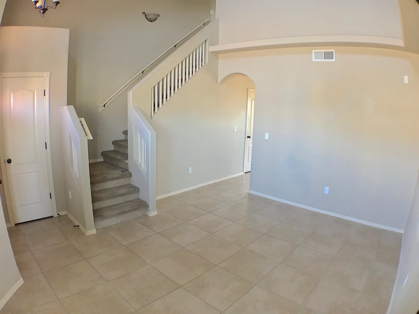 Northeast El Paso 3 Bed Refrig A/C – photo 5
