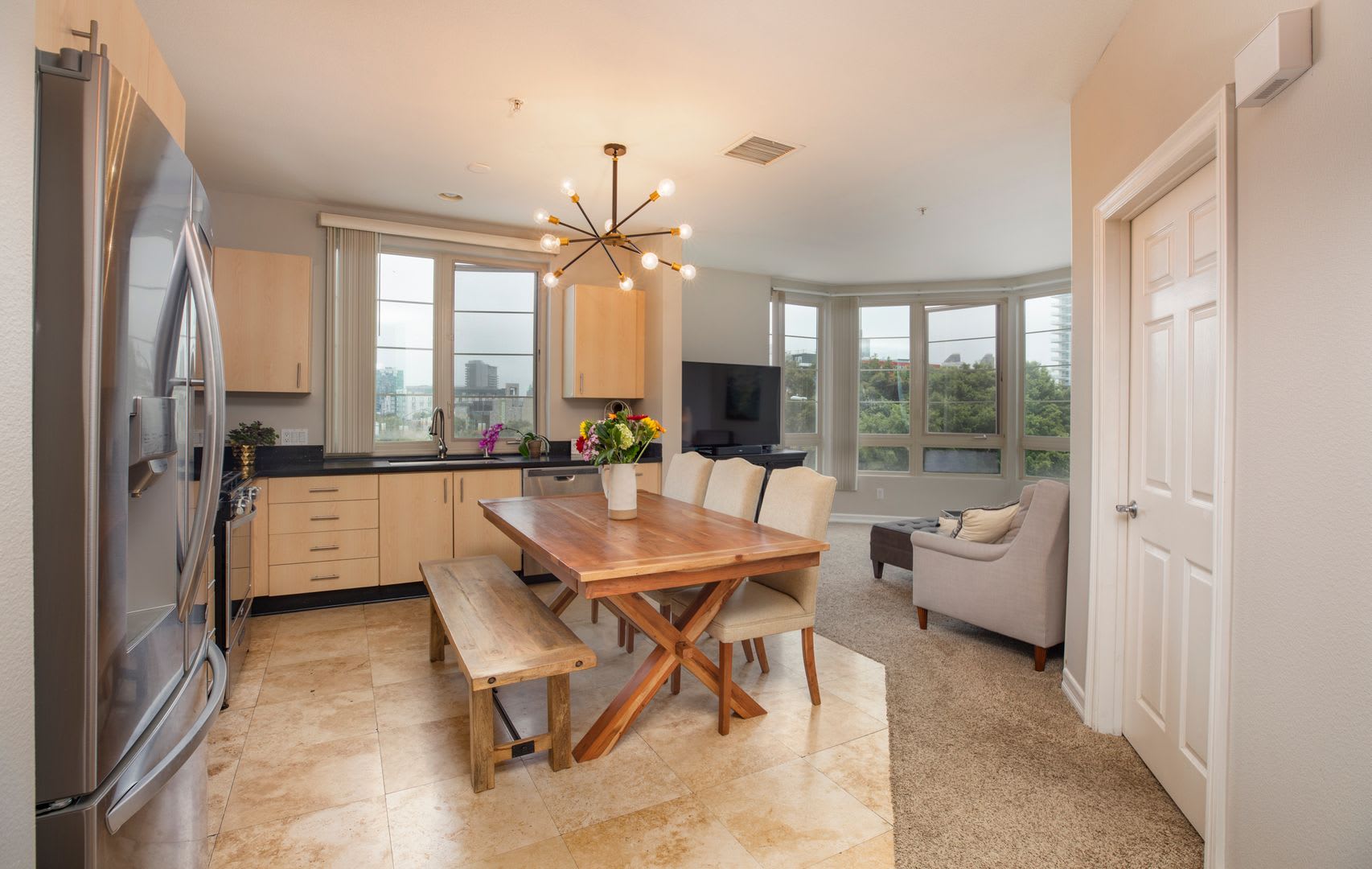 Rare 3BR Corner Unit with 2 Parking Spaces – photo 1