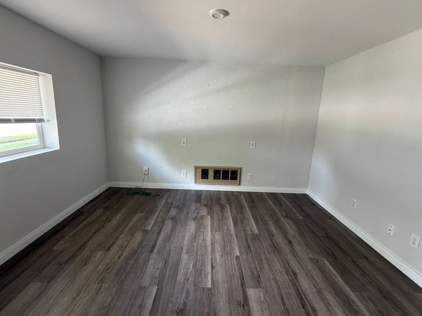 Updated 3 bedroom/2 Full Bath Huber Heights Ranch – photo 4