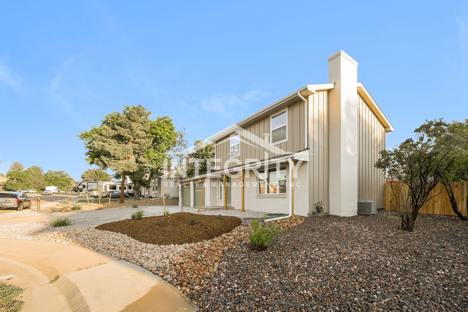 4 Bed/2.5 Baths, 1741 Sqft – photo 2