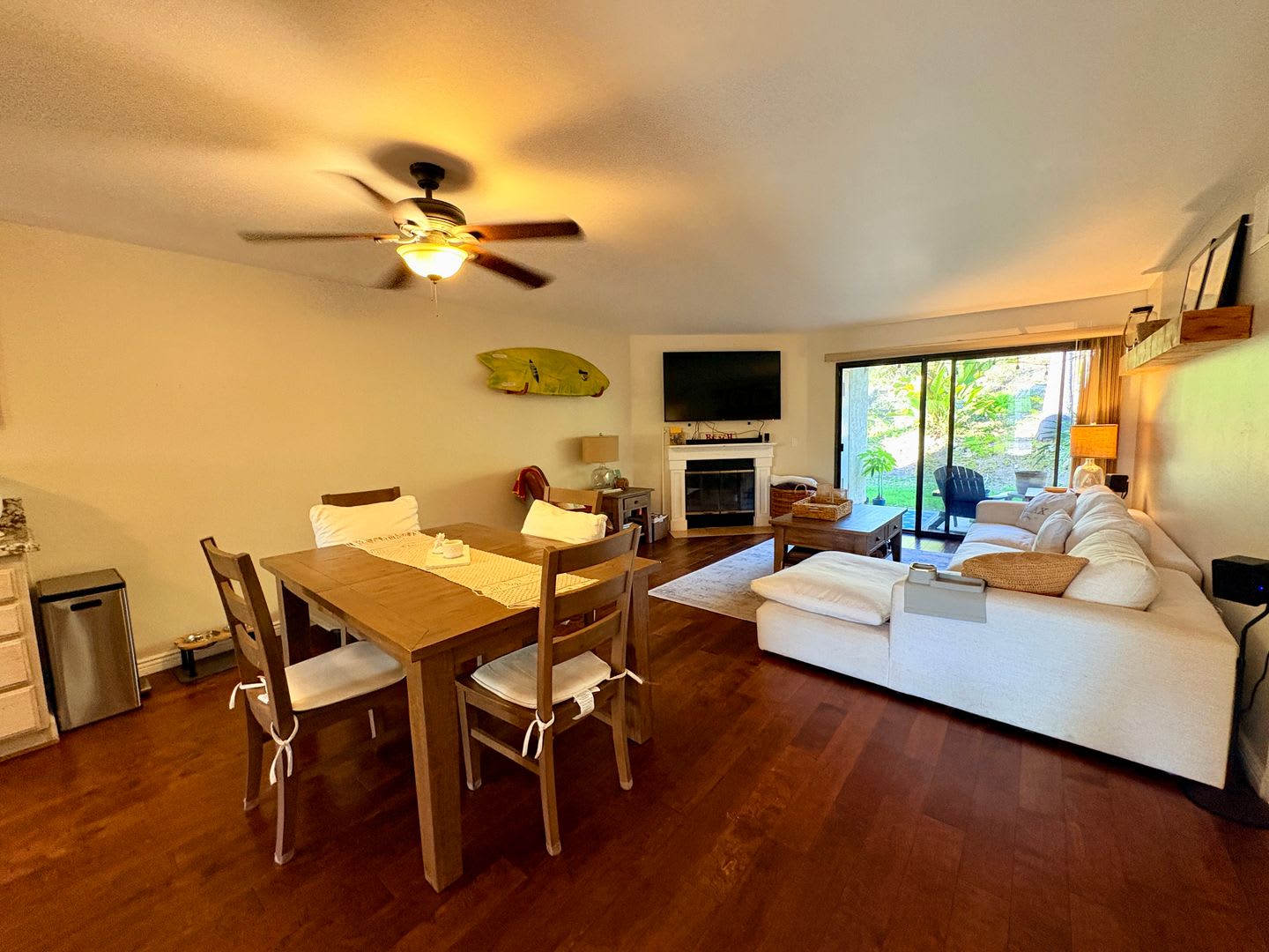 2 Bed Condo In Sea Point Tennis Club – photo 3