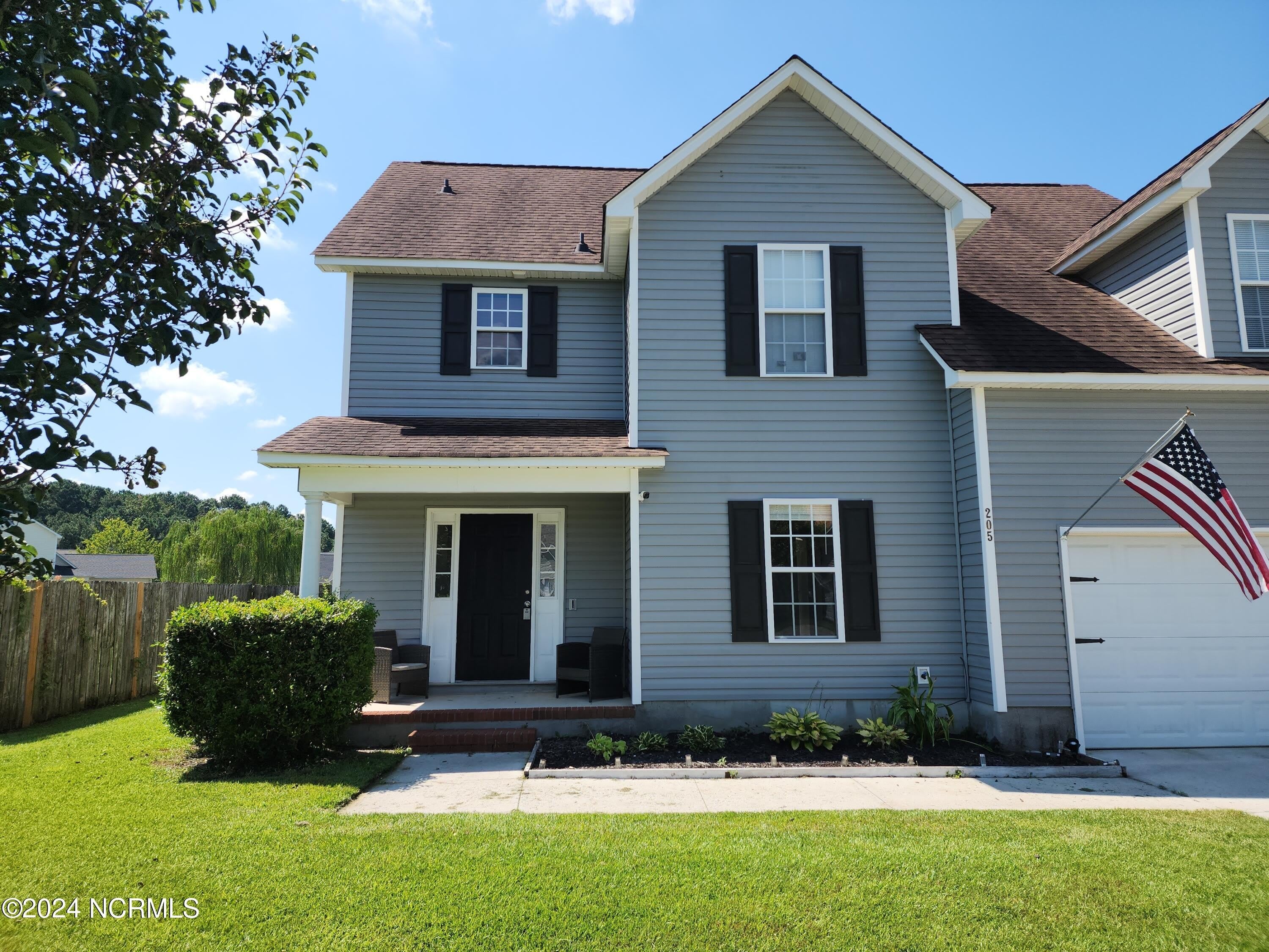 205 Ashcroft Drive – photo 3