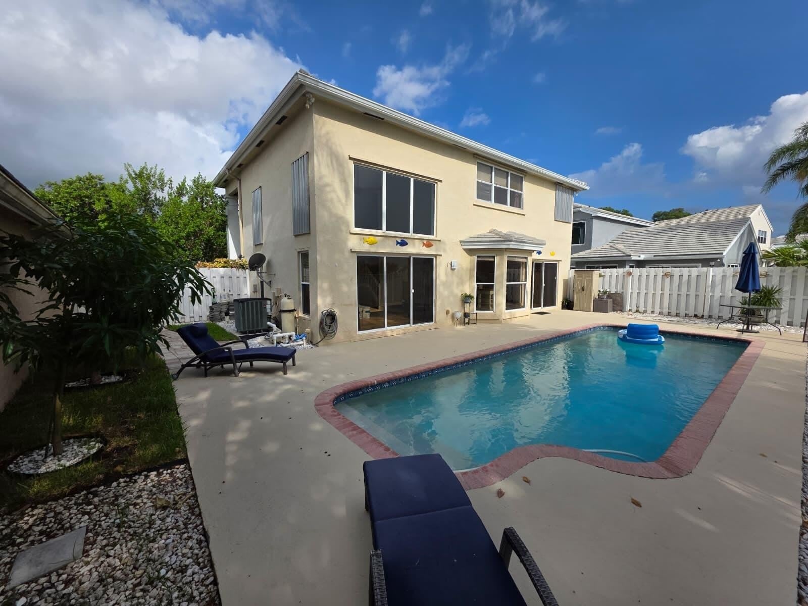 5220 NW 53rd Avenue – photo 2