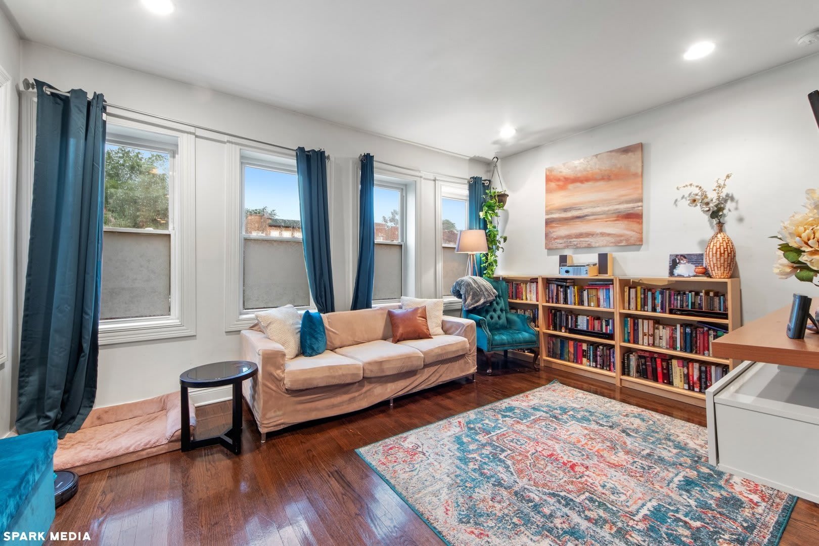 1621 N Mcvicker Avenue – photo 3