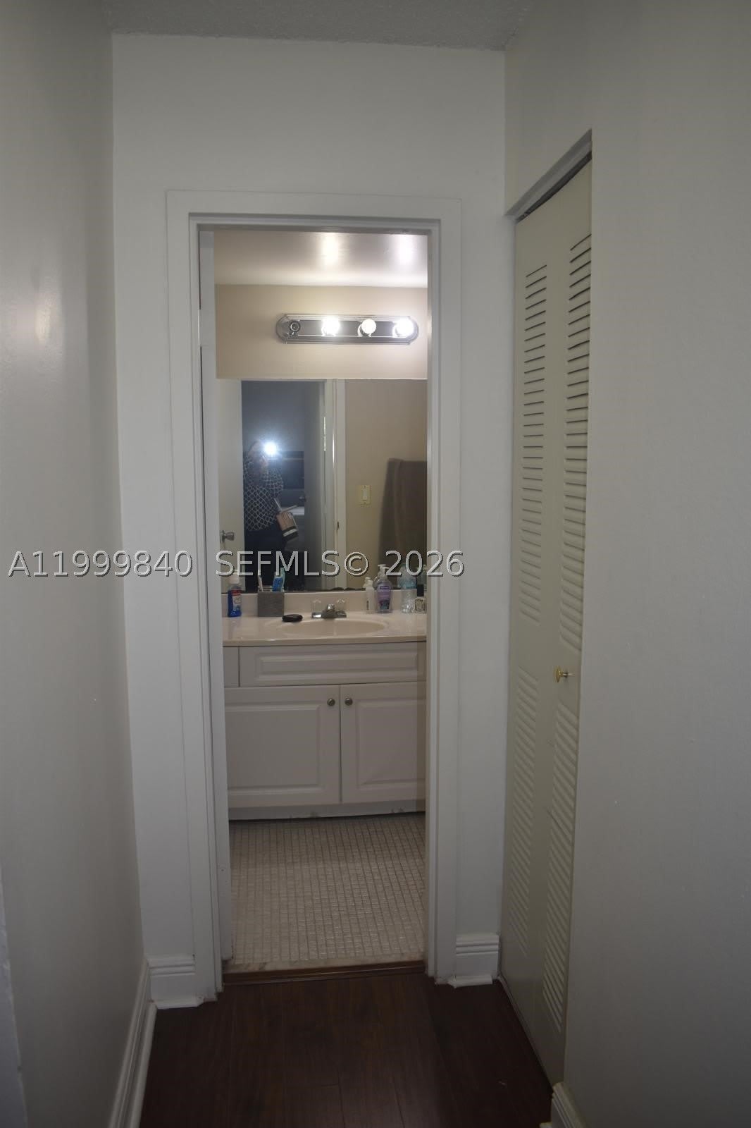 5231 Geneva Way – photo 4