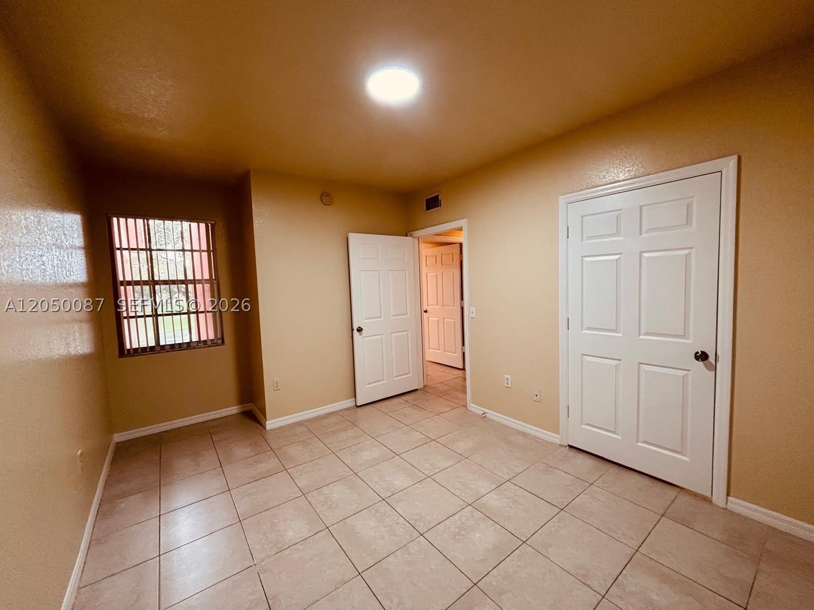 2403 Belmont Ln – photo 4