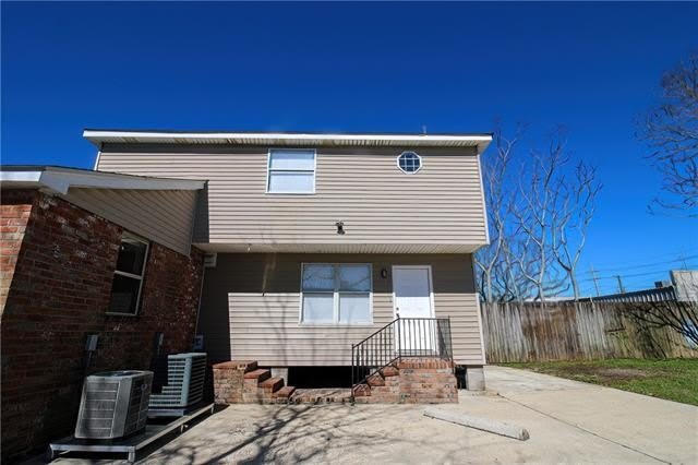 229 OAK Avenue – photo 2