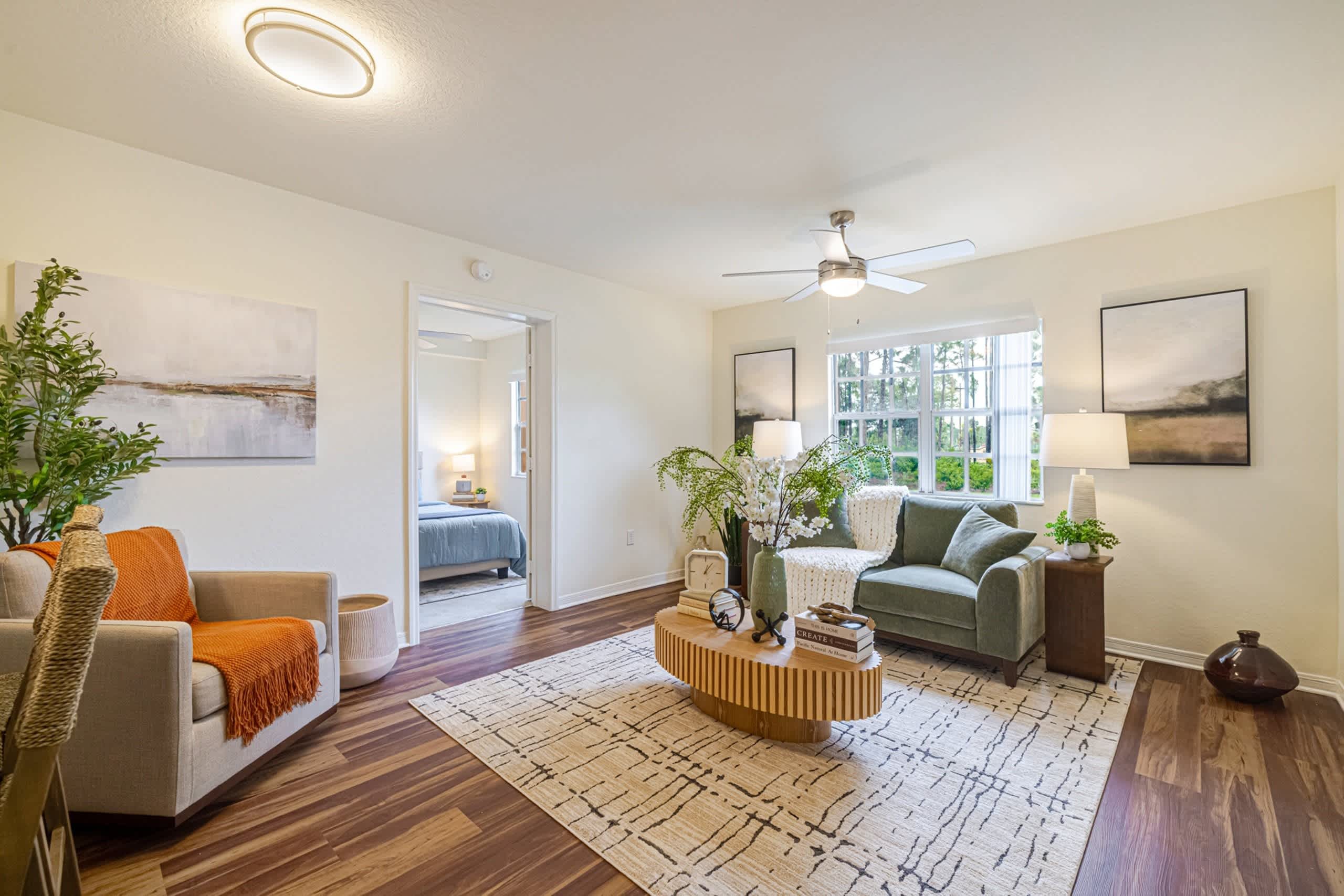 3310 35Th Street Southwest – photo 2