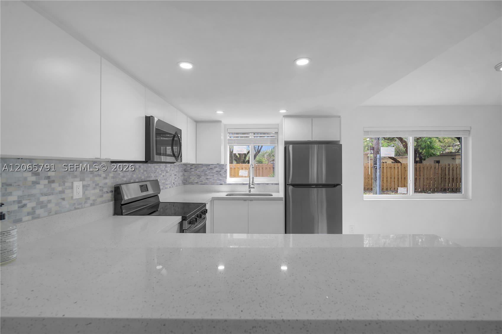 414 SE 14th St – photo 4