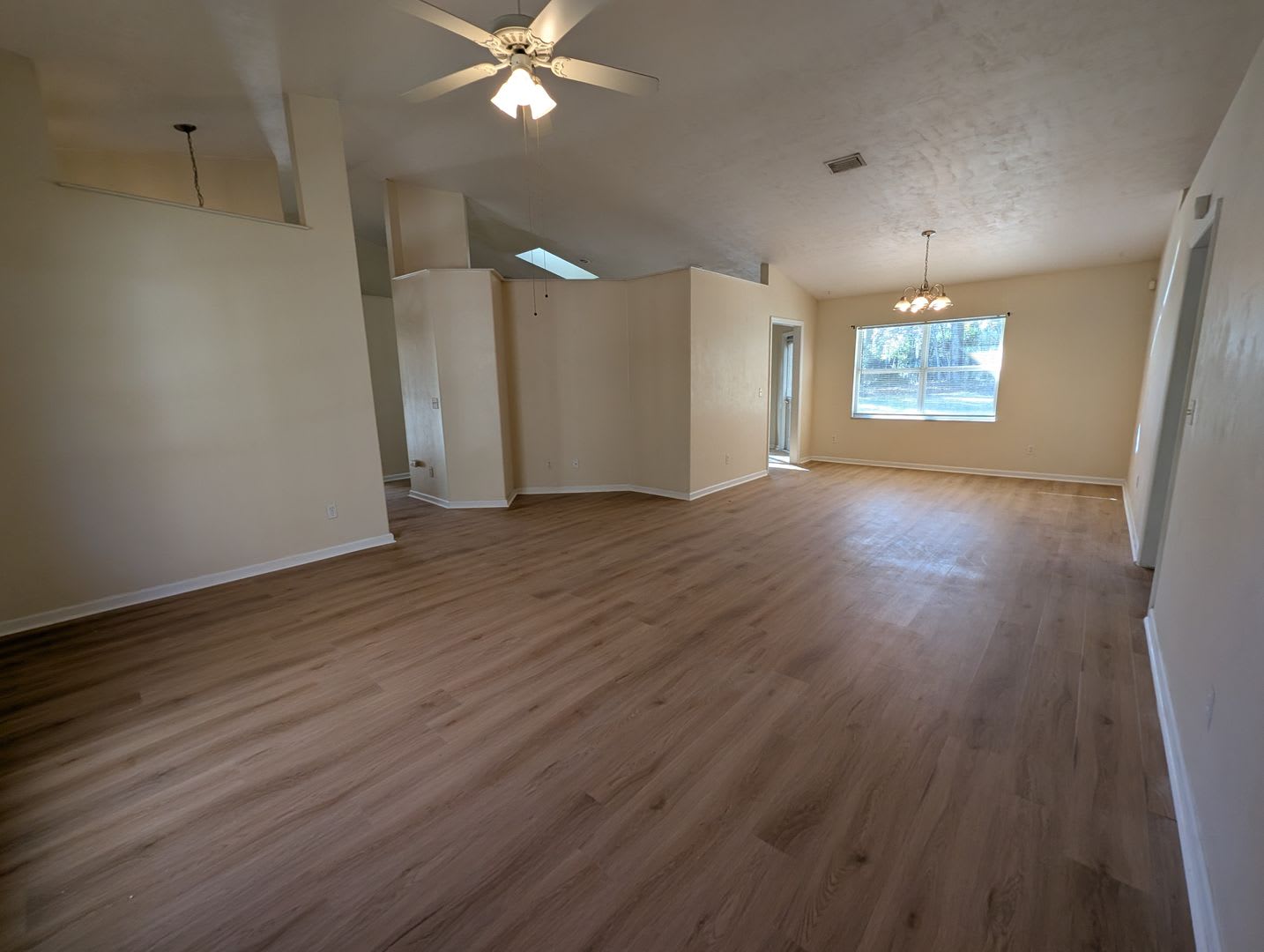 Hamilton Pond single family home – photo 5