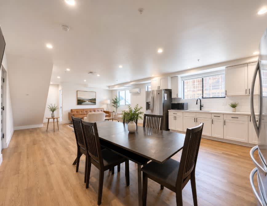 3100 S Normandie Avenue Co Living – photo 2