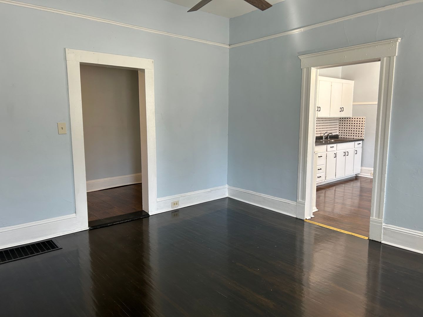 Cozy Three Bedroom Home Near Plaza Midwood! – photo 4