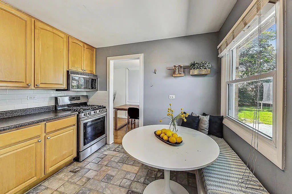 318 W Hackberry Drive – photo 4