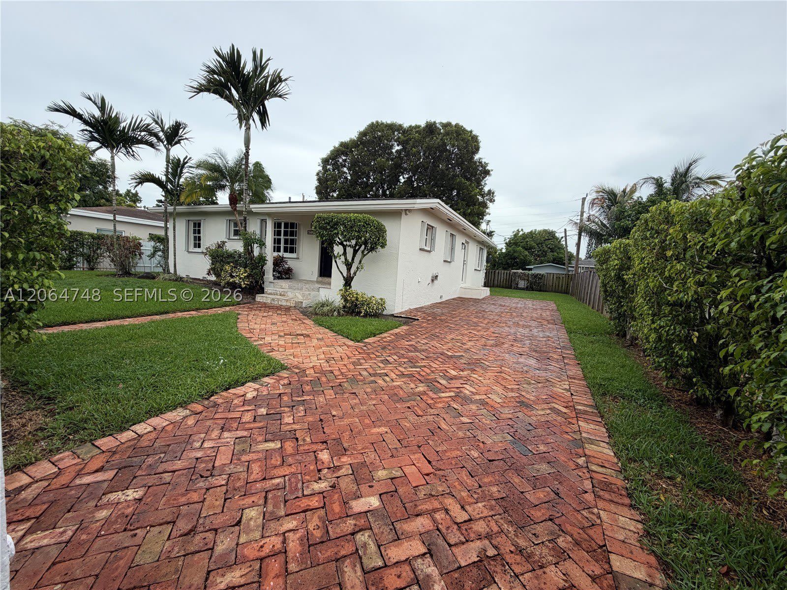 6746 SW 32nd Ter – photo 4