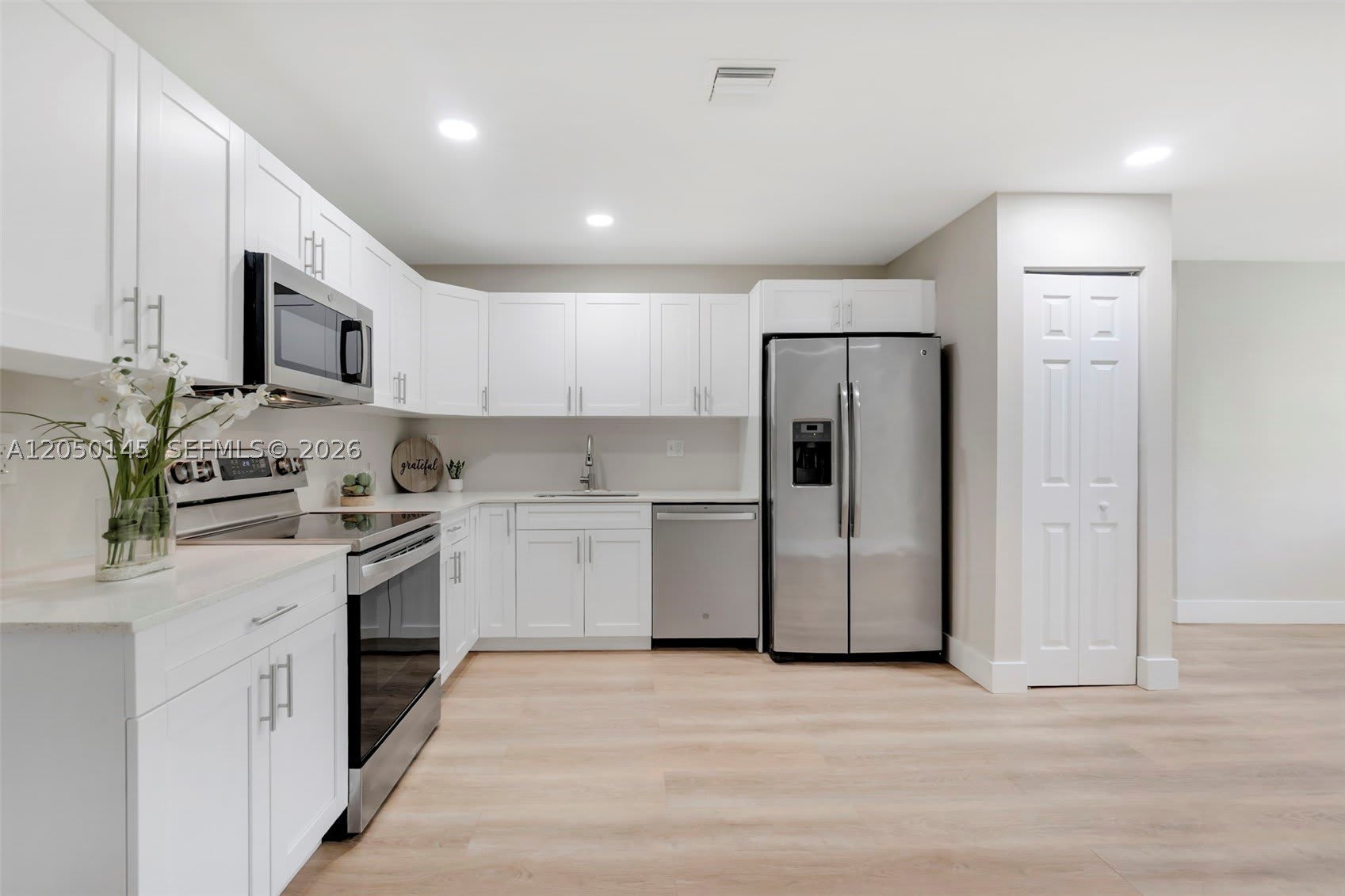 702 Nw 18Th St – photo 2