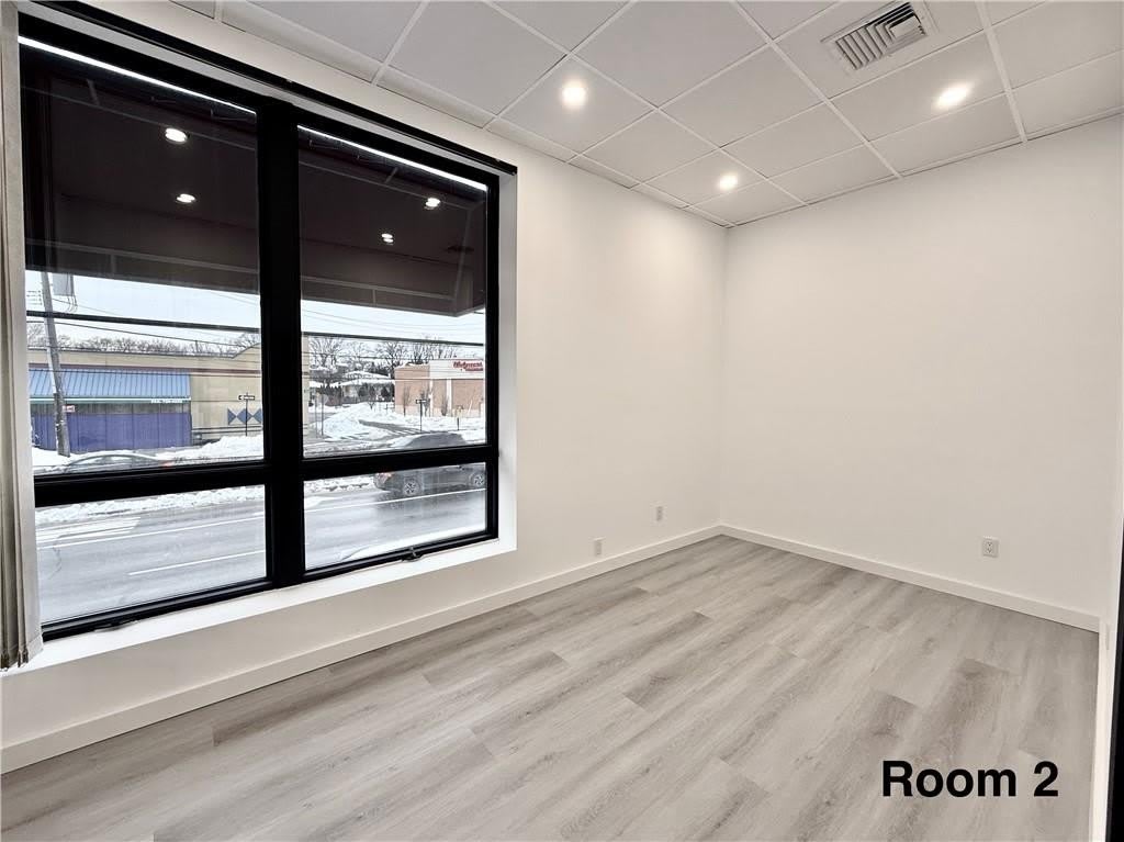 1186 Hylan Boulevard – photo 4