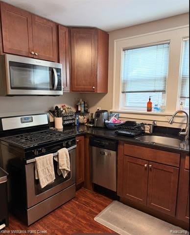 909 Knowles Street – photo 2